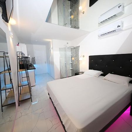 Studio Indecent Agde Bagian luar foto