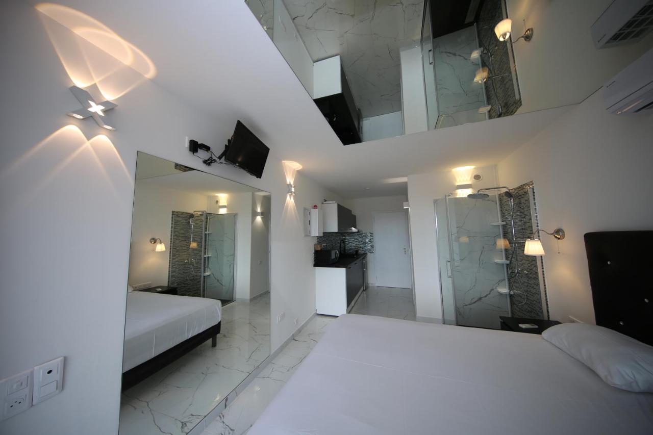 Studio Indecent Agde Bagian luar foto